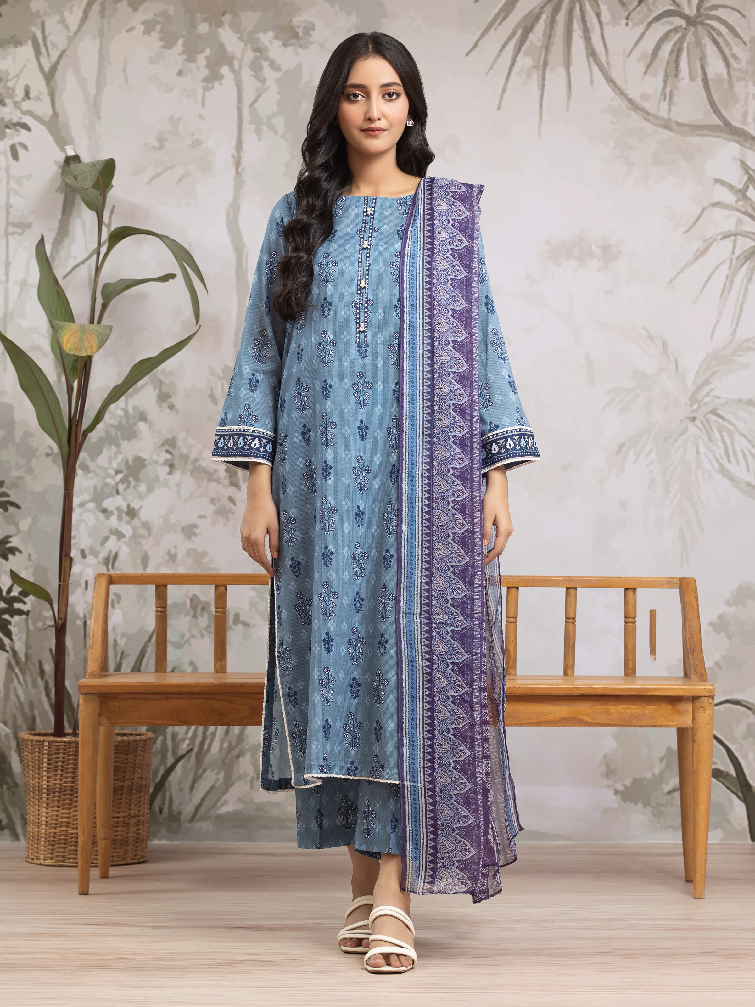 Printed Khaddar Suit - EWU24M2-189