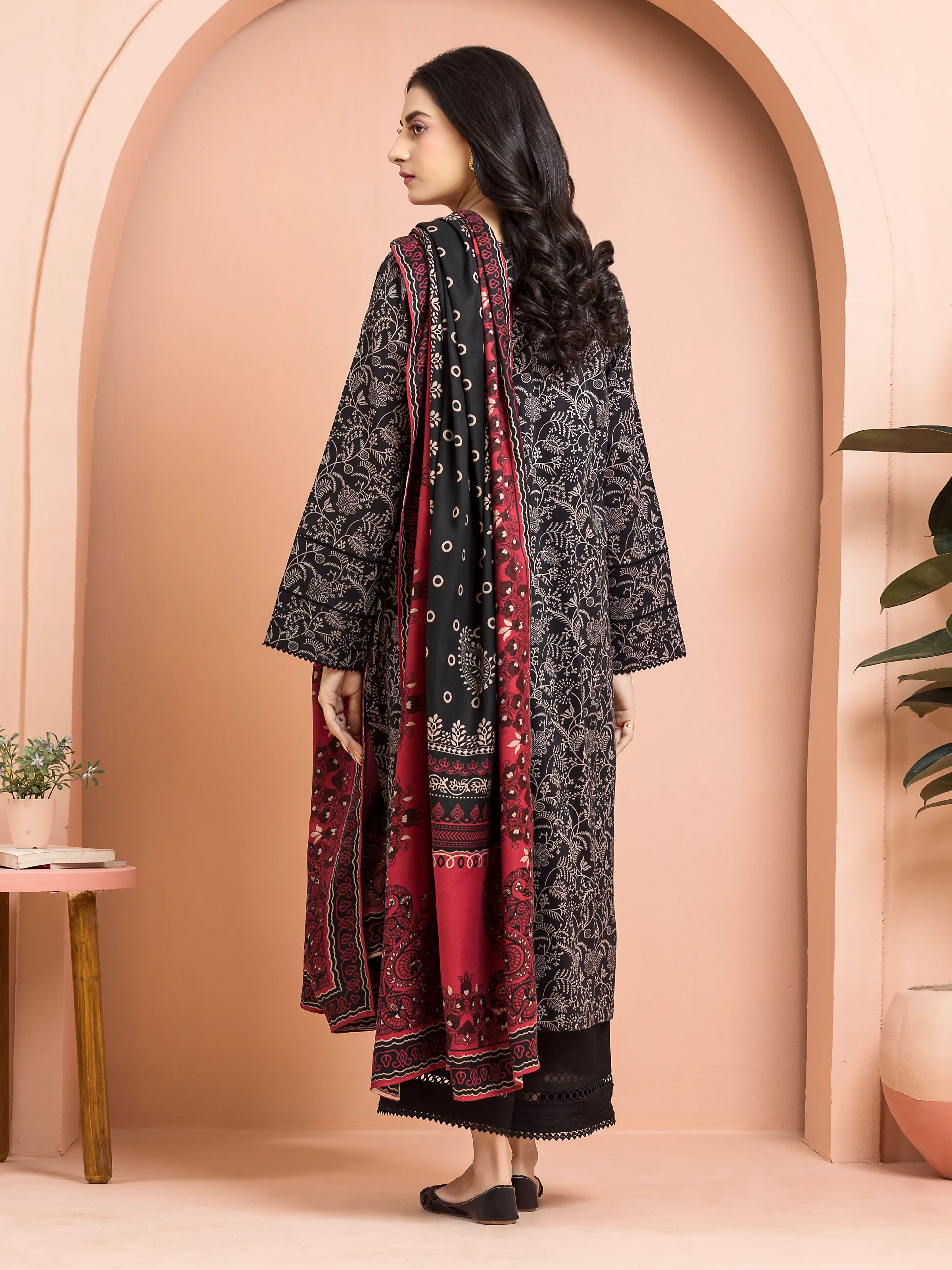 Printed Khaddar Suit - EWU24M3-102 - Image 2