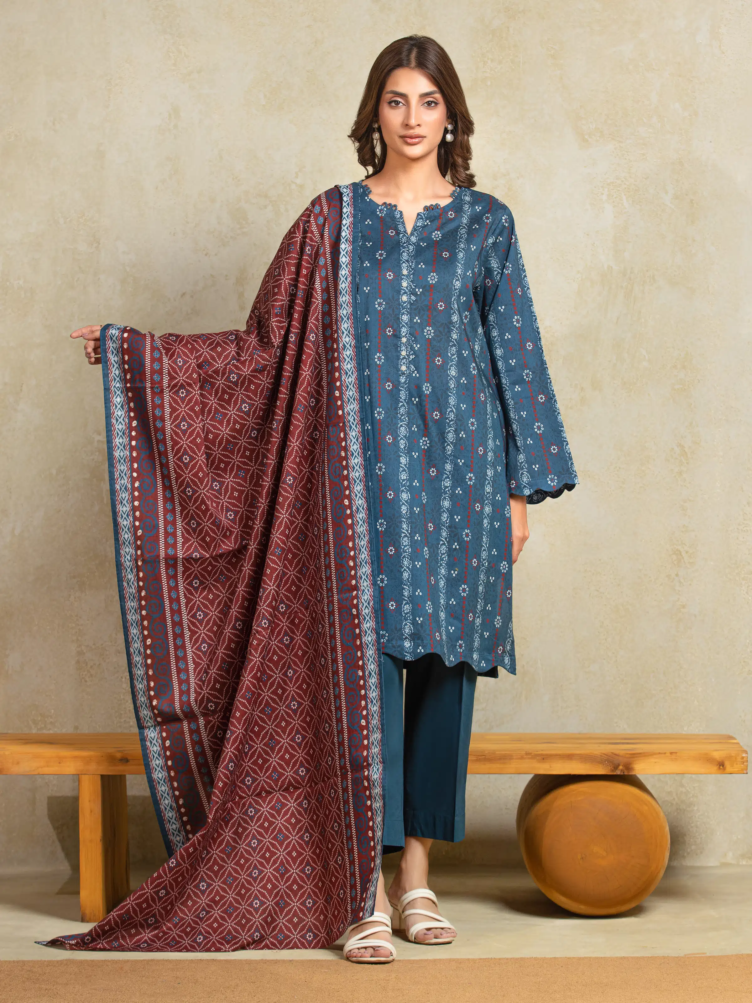 Printed Khaddar Suit - EWU5A3-35909-3P