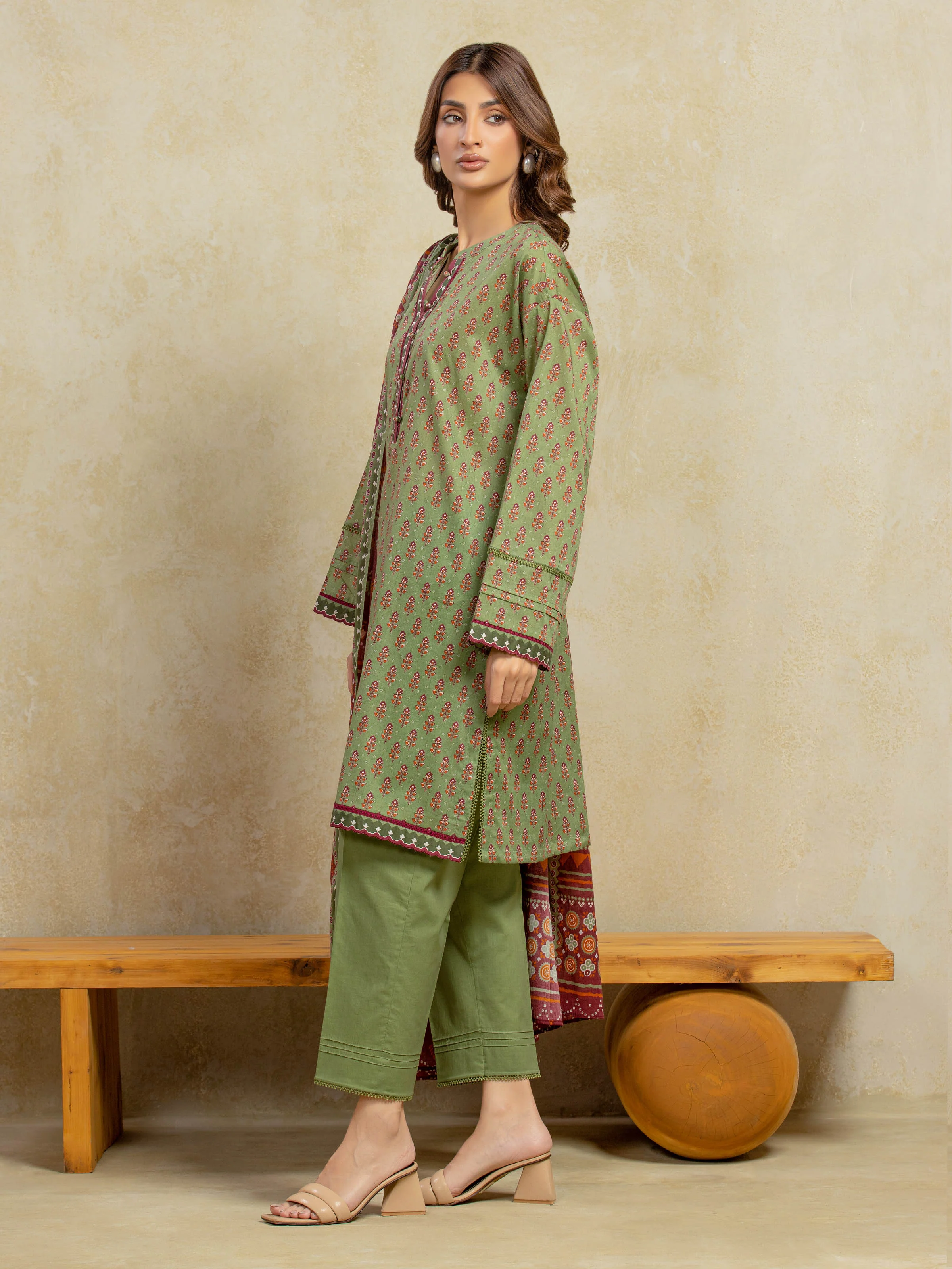 Printed Khaddar Suit - EWU5A3-35943-3P - Image 5