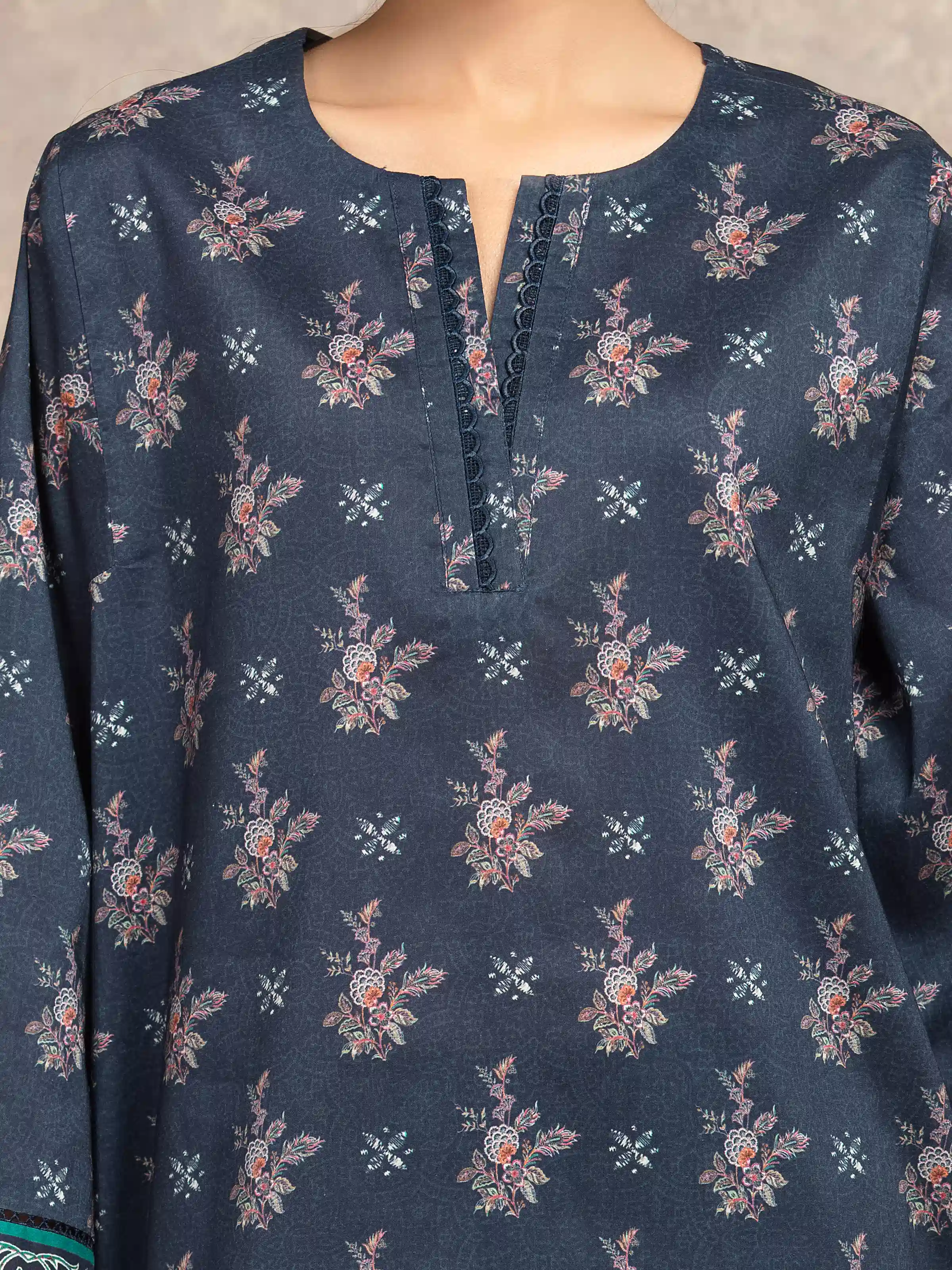 Printed Khaddar Suit - EWU5A3-36026-3P - Image 4