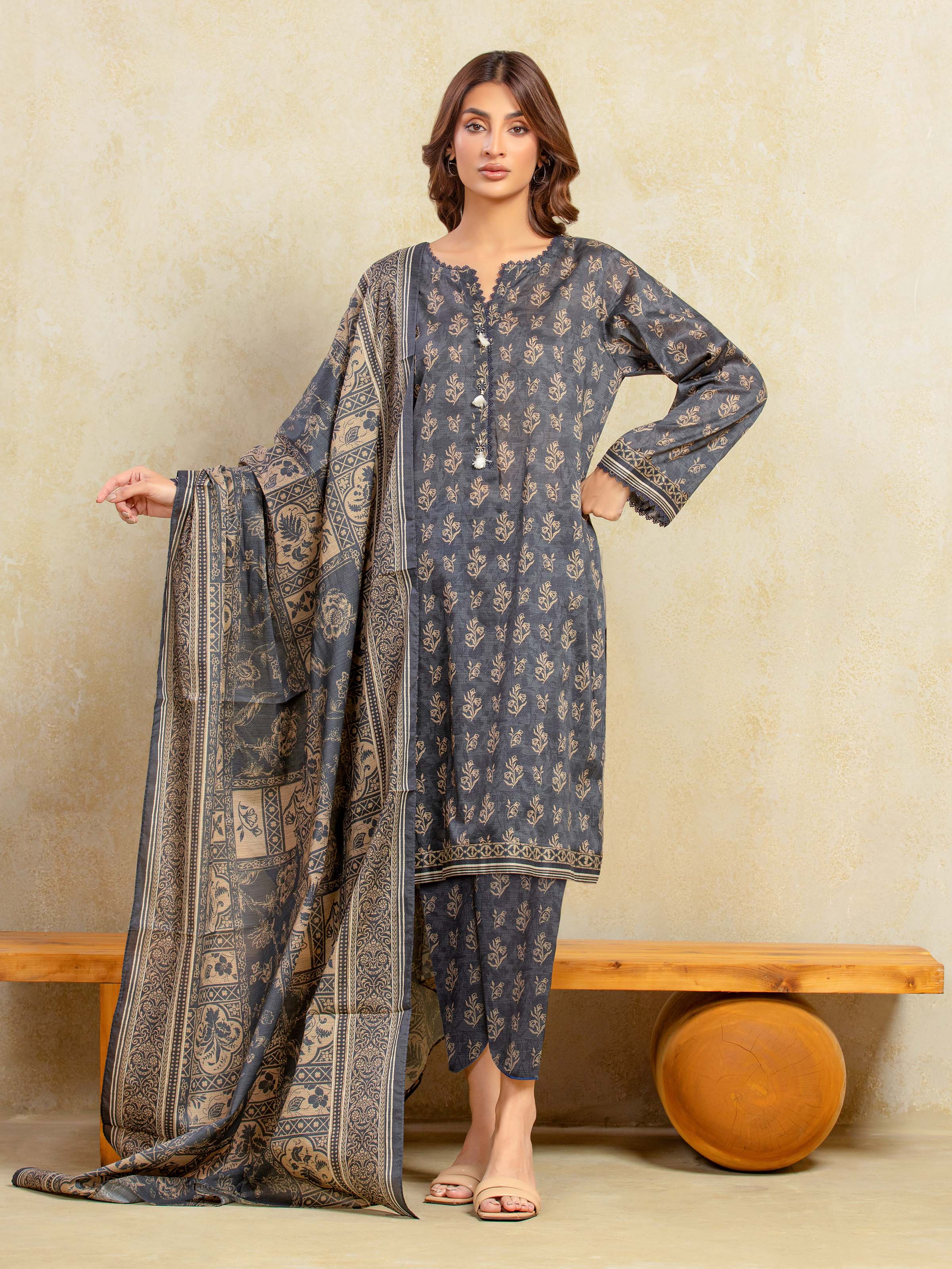 Printed Khaddar Suit - EWU5A3-36095-3P