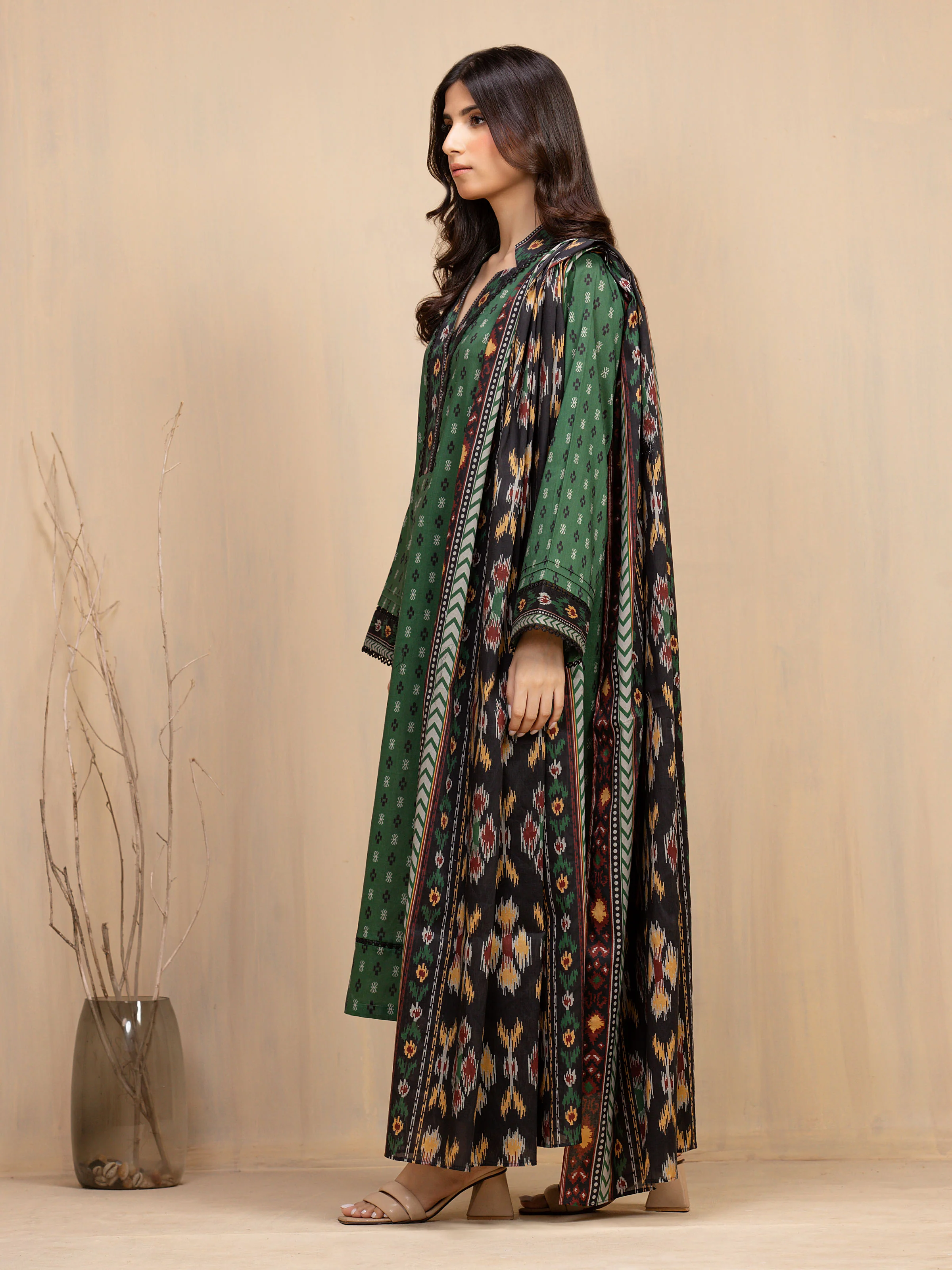 Printed Khaddar Suit - EWU5A3-36123-3P - Image 3