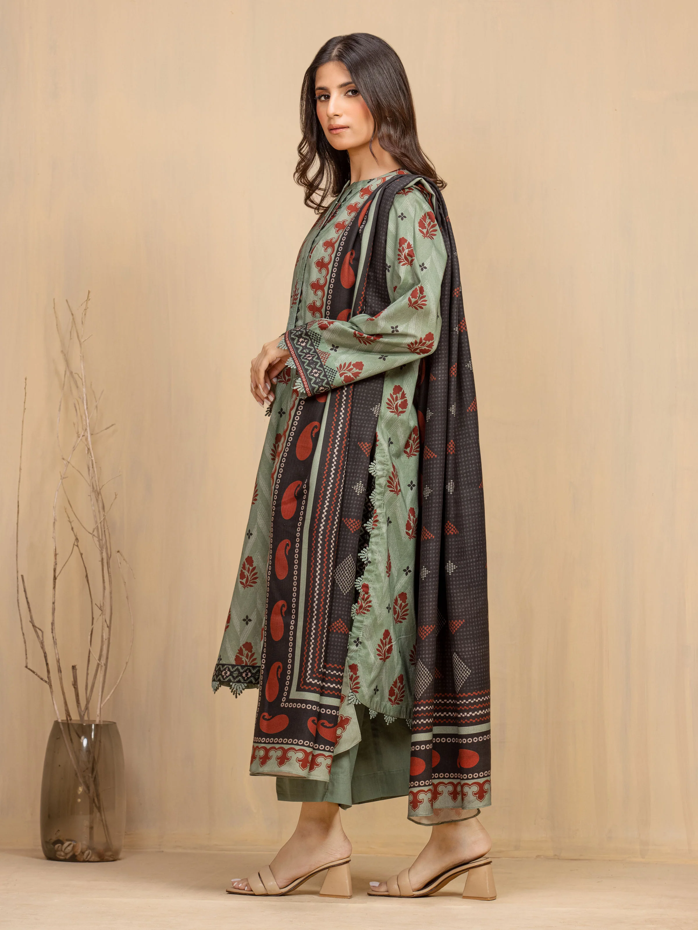 Printed Khaddar Suit - EWU5M3-018-3P - Image 5