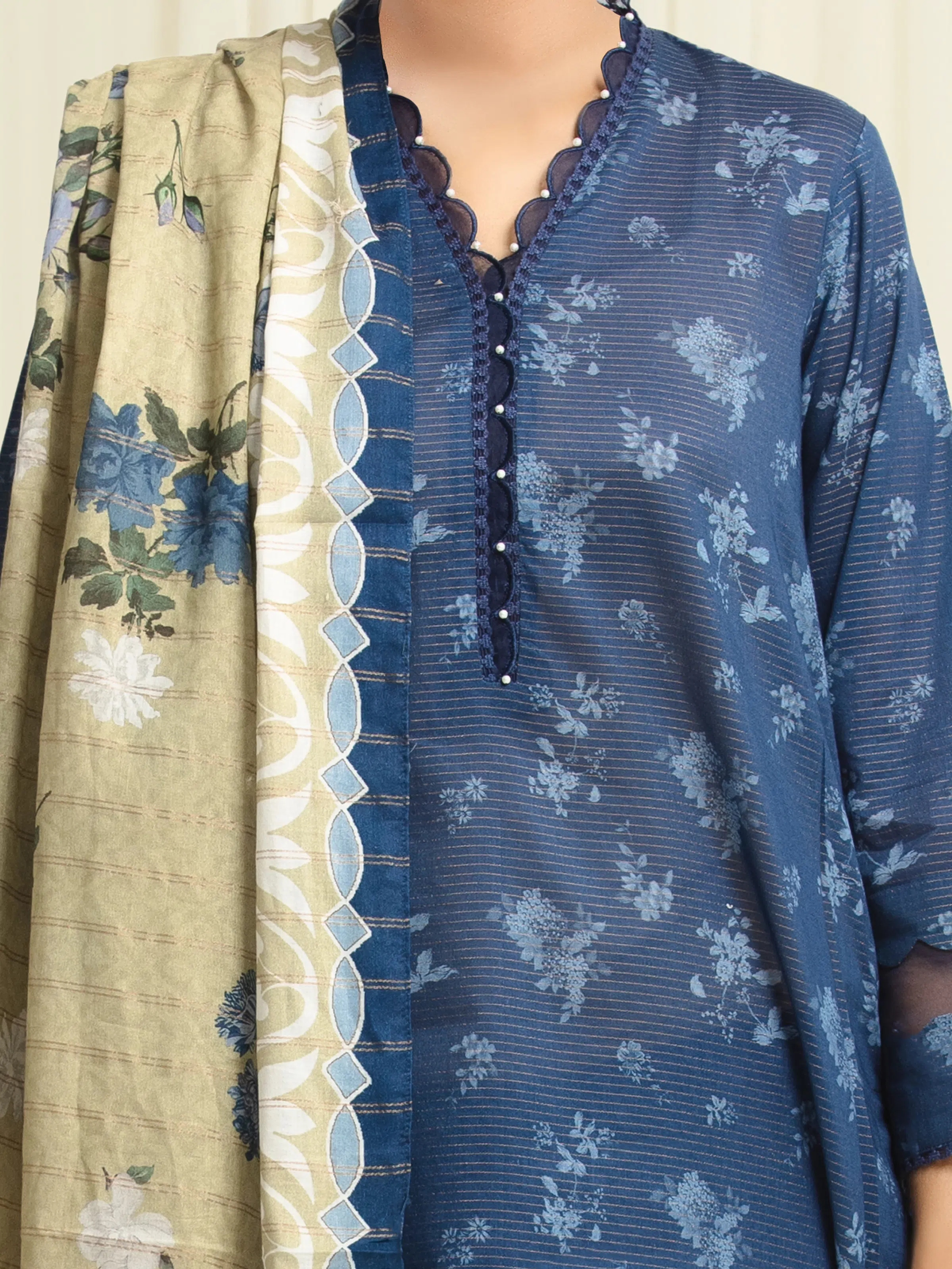 Printed Zari Lawn Suit - EWU6M6-055-3P - Image 3