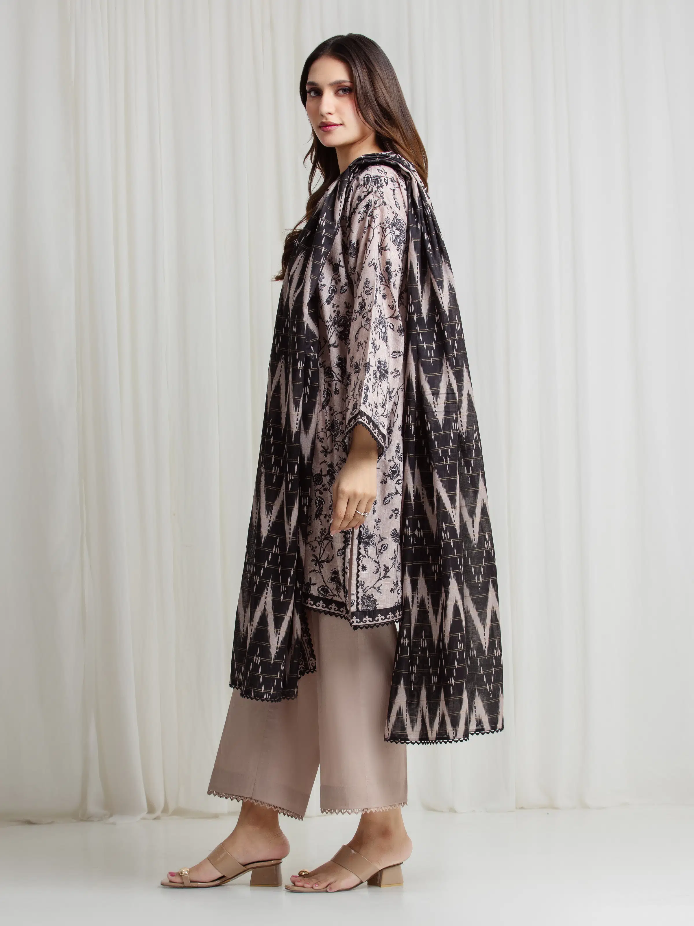 Printed Zari Lawn Suit - EWU6M6-107-3P - Image 5