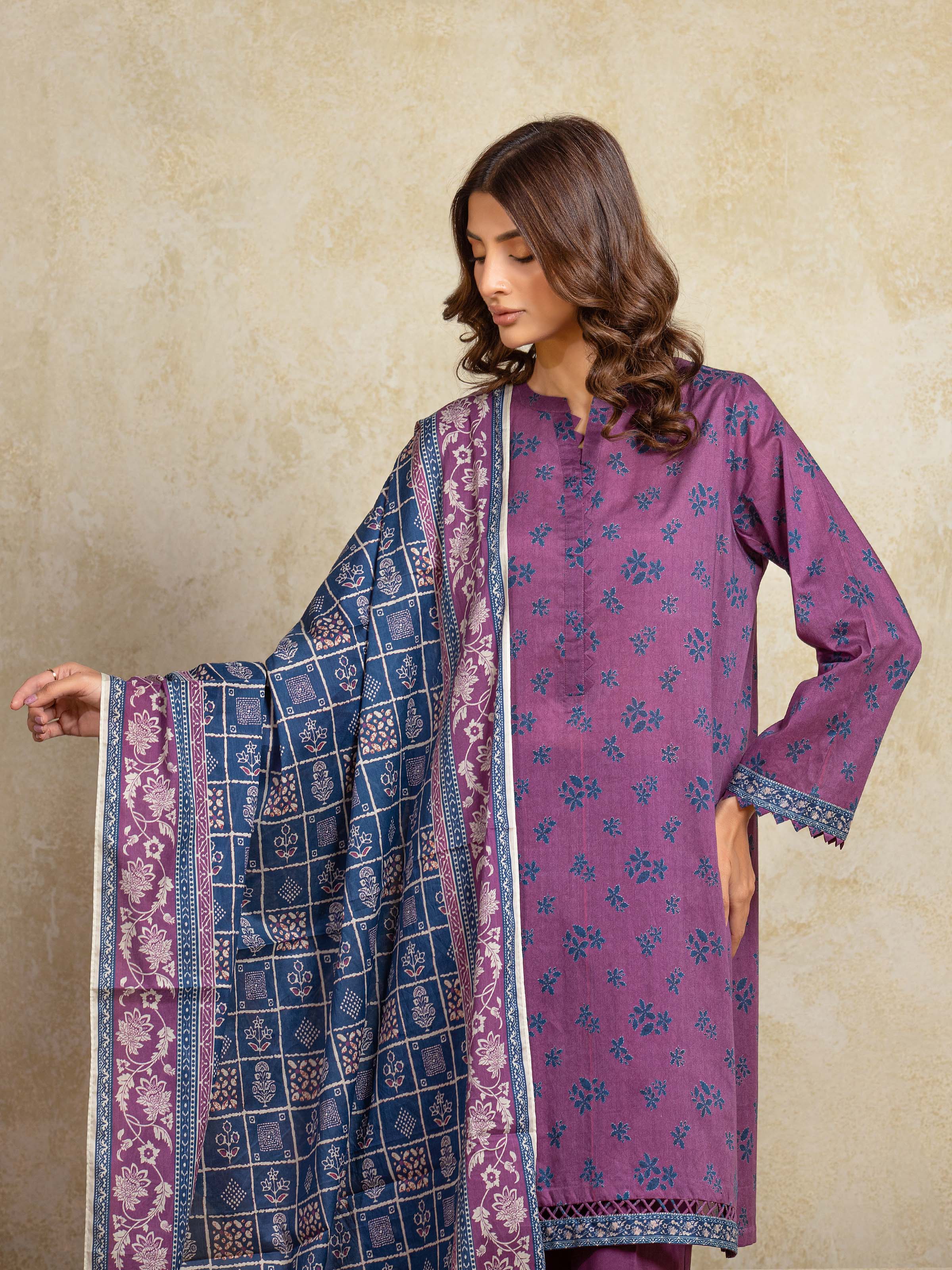 Printed Khaddar Suit - EWU5A3-35921-3P - Image 2