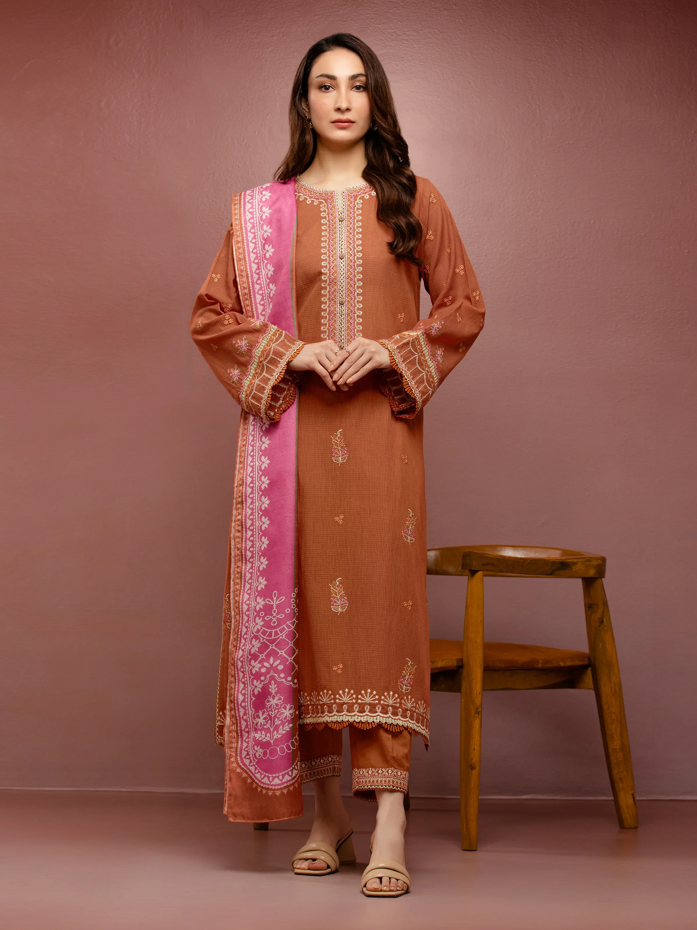 Embroidered Lawn Shirt Dupatta - EWU5V1-31243SD