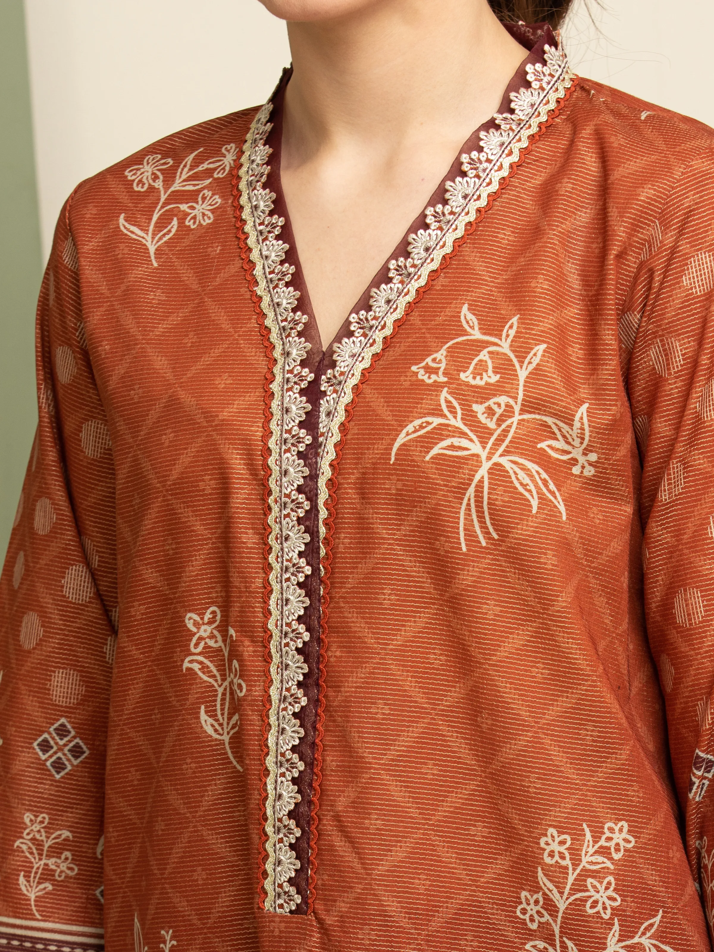 Embroidered Lawn Suit - EWU5V1-31201A-3P - Image 2
