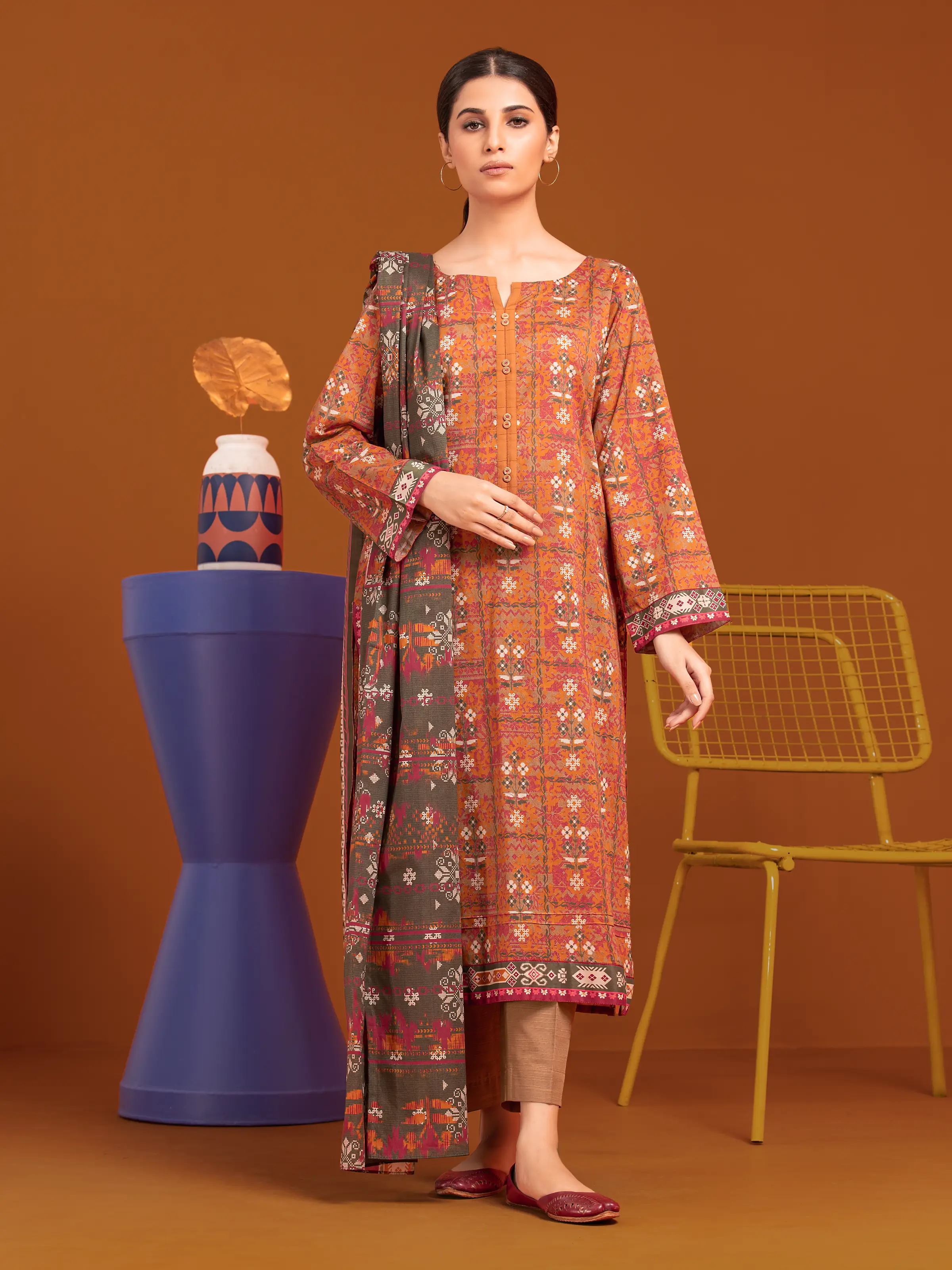 Printed Khaddar Suit - EWU24A3-27179-3P