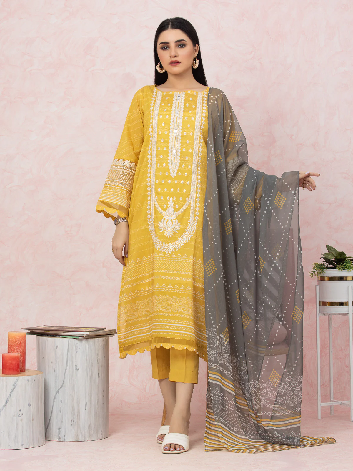 Embroidered Lawn Shirt - EWU22V1-26548S - Image 6