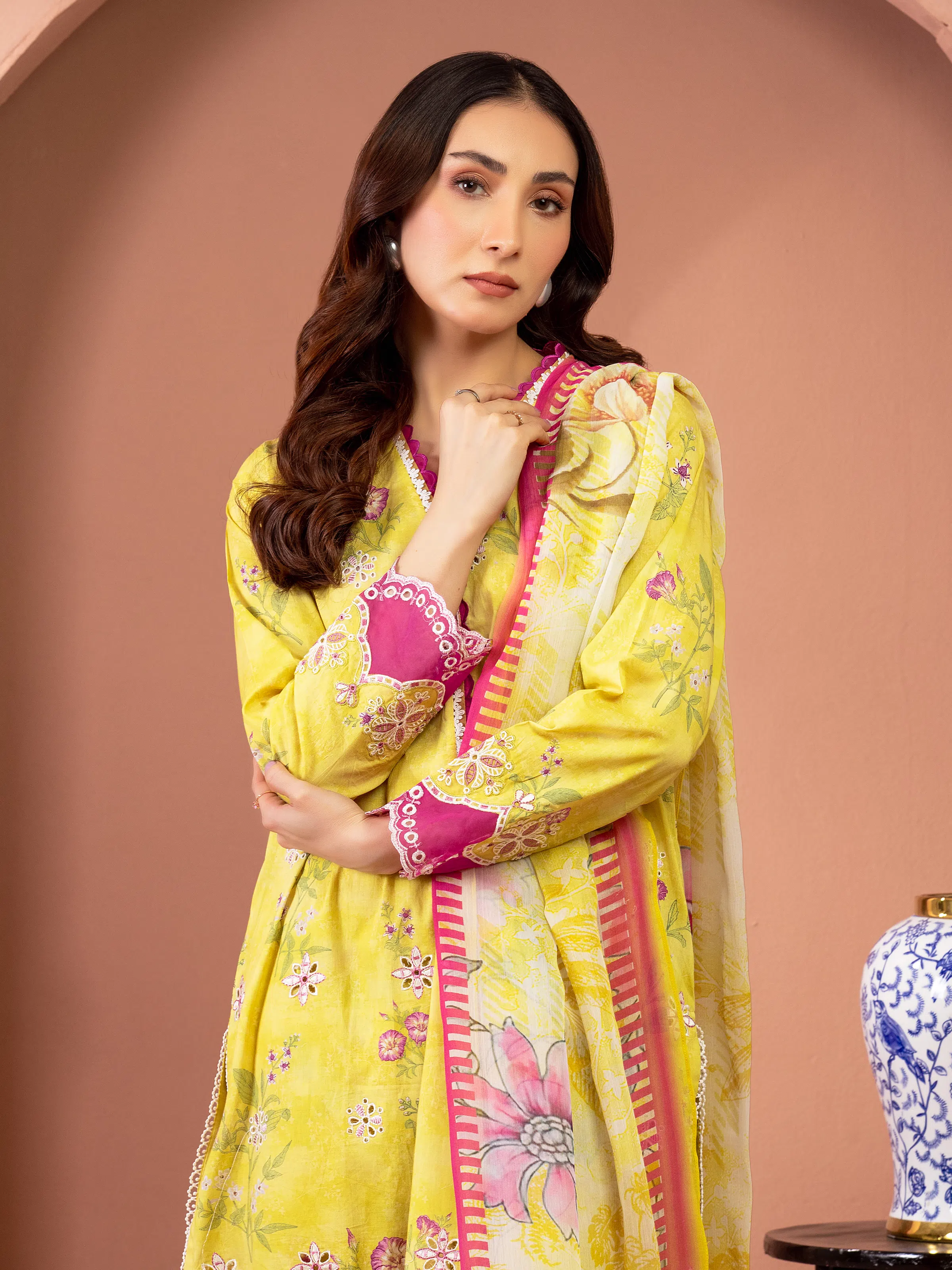 Embroidered Lawn Suit - EWU5V1-31493-3P - Image 3