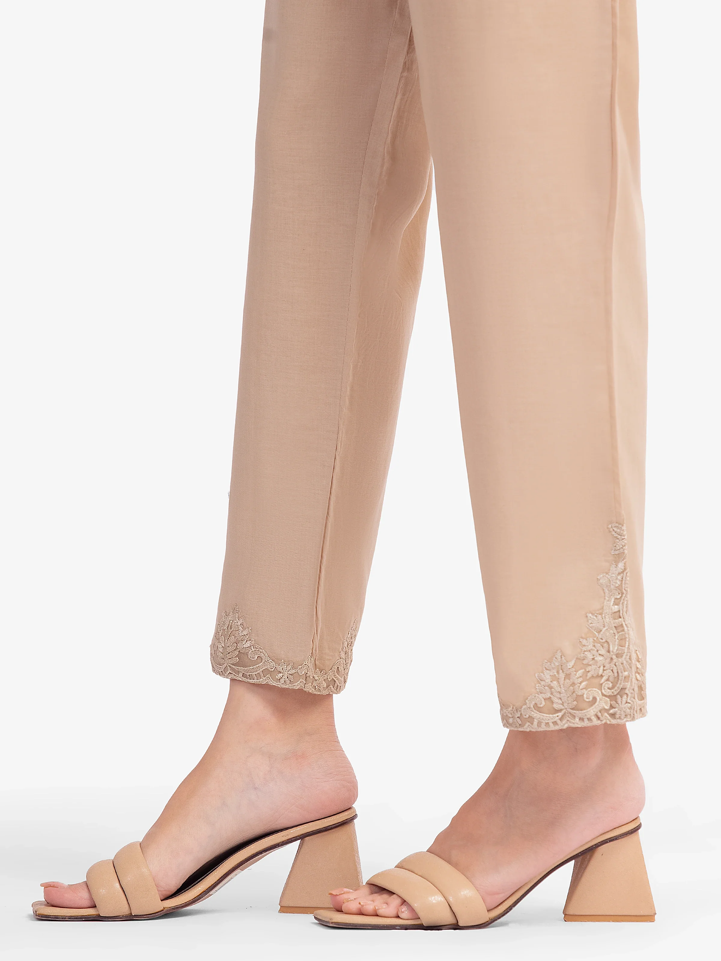 Embroidered Cambric Trouser - EWBE5-76596 - Image 3
