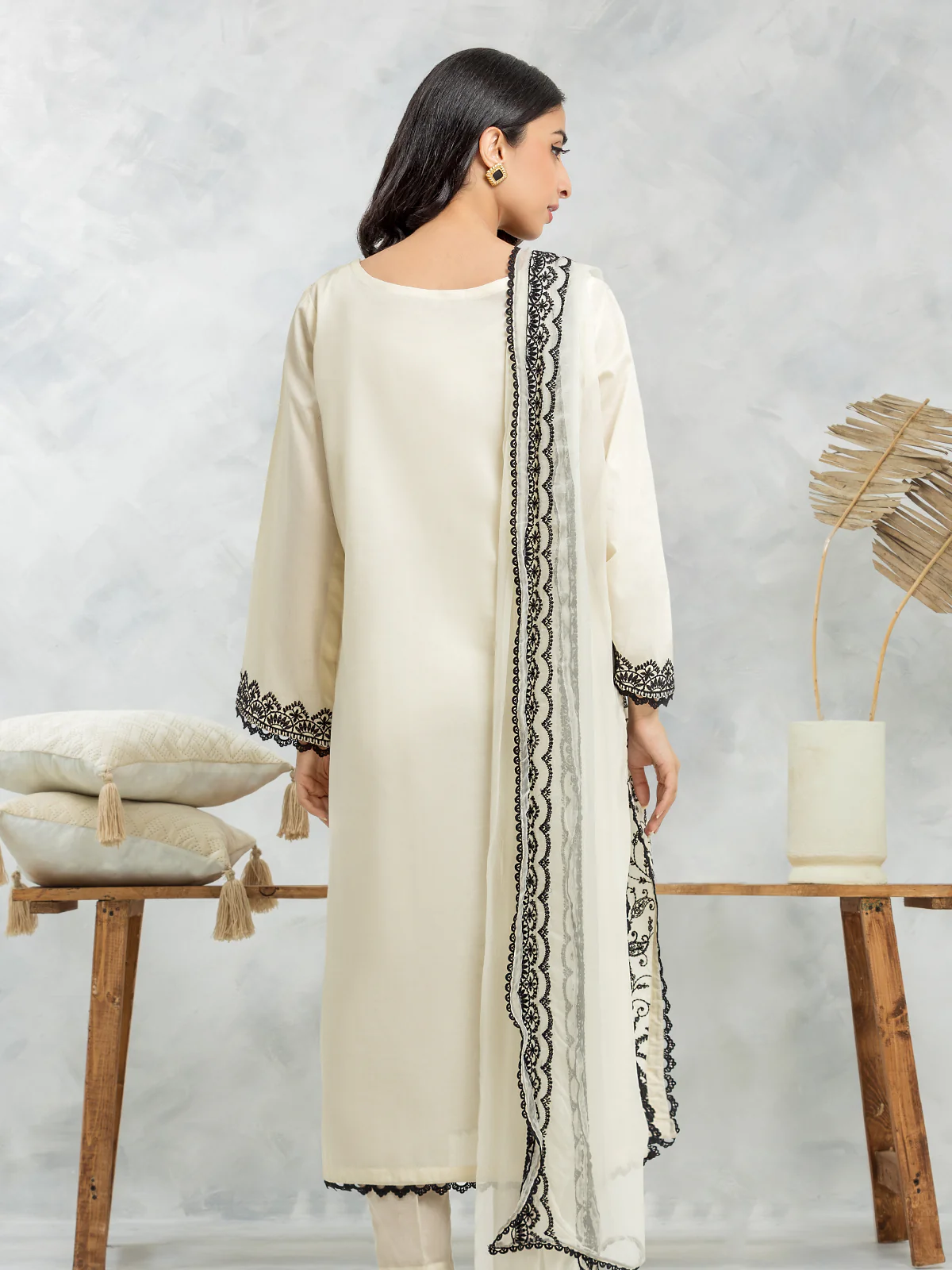 Embroidered Cambric Suit - EWU24V2-28627-3P - Image 4