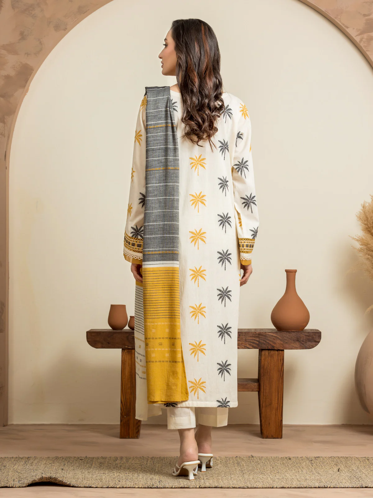 Embroidered Jacquard Suit - EWU24V3-30053-3P - Image 3