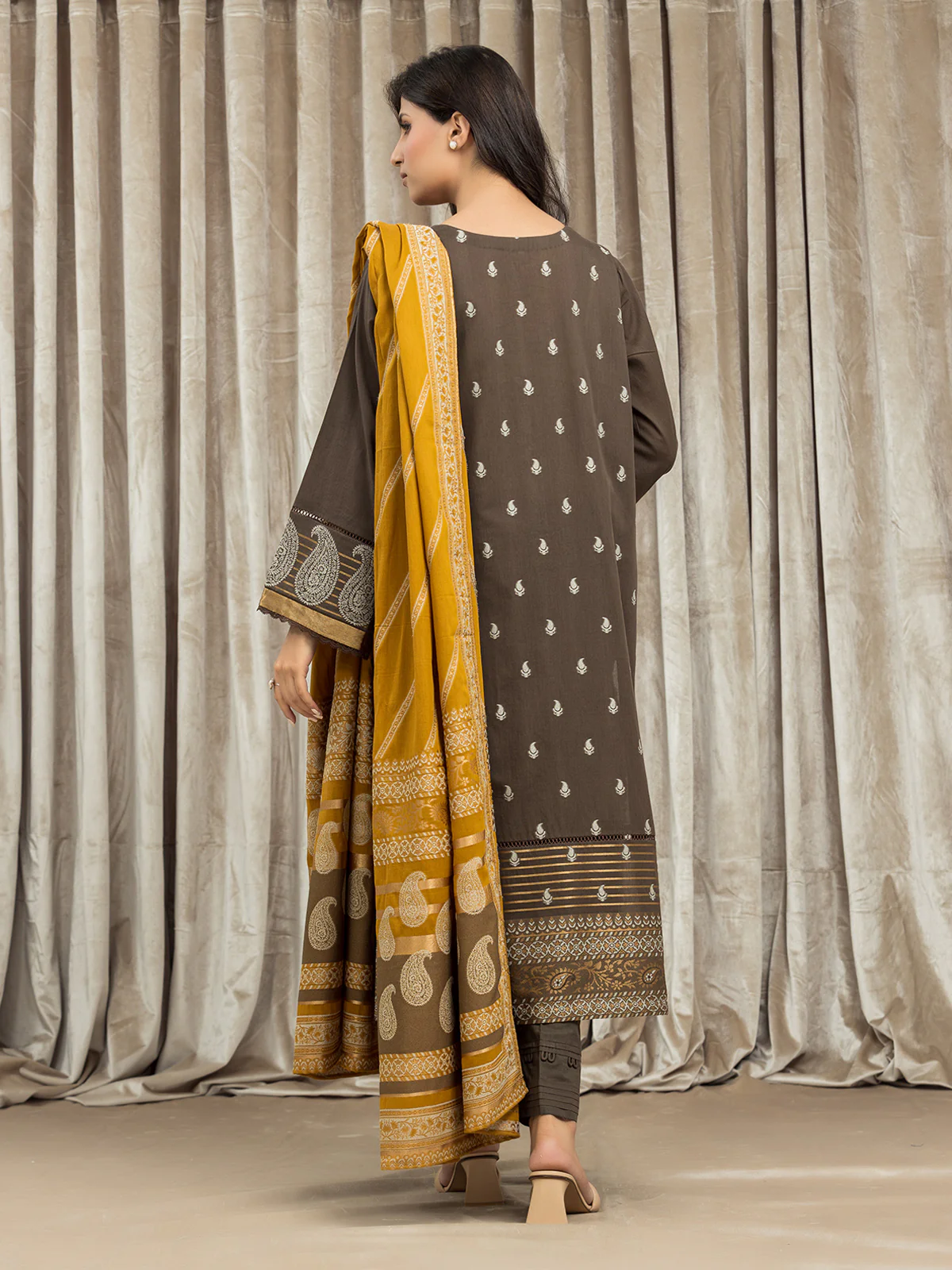Embroidered Jacquard Suit - EWU24V3-26733-3P - Image 3