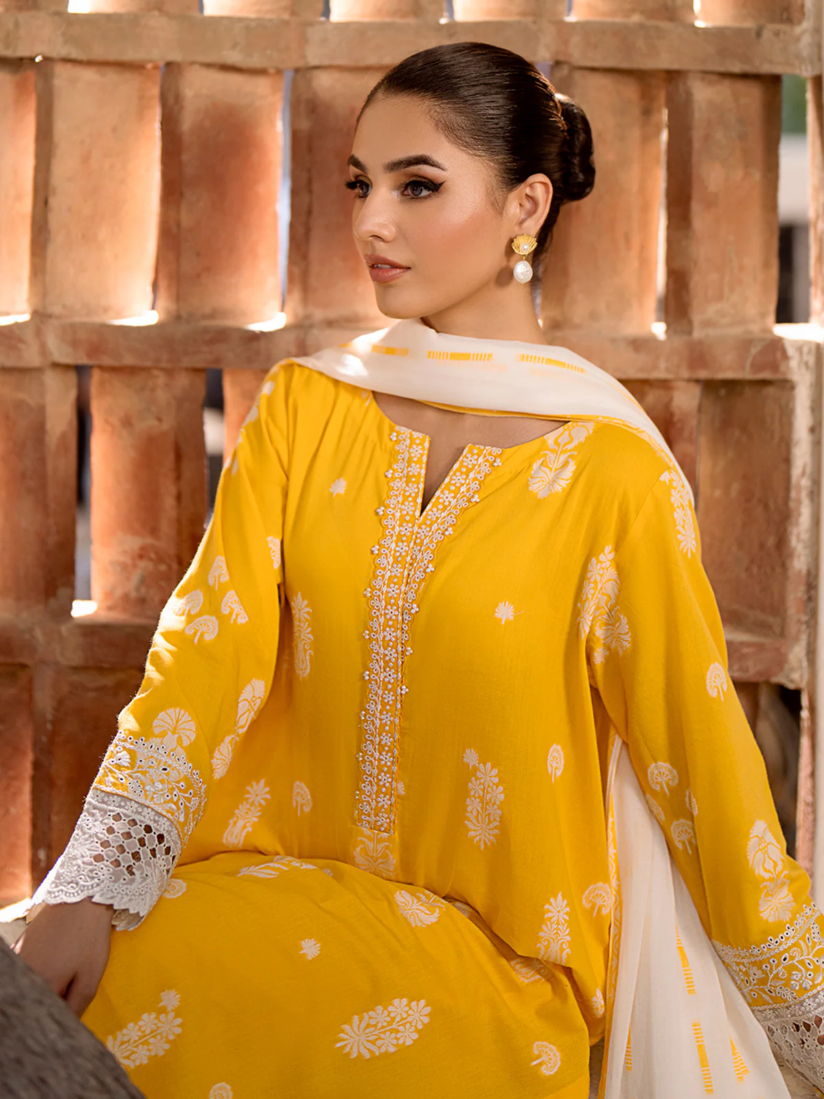 Embroidered Jacquard Suit - EWU24V3-30050-3P - Image 2