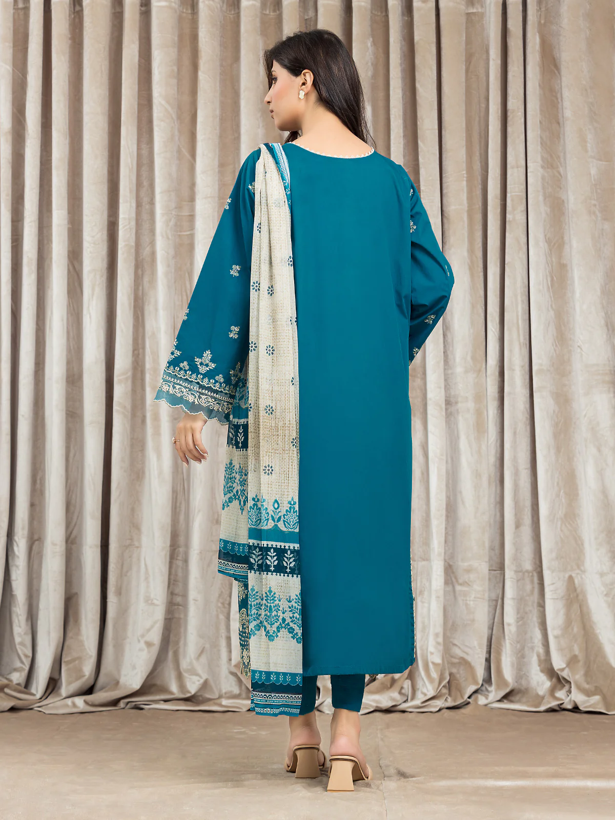 Embroidered Cambric Suit - EWU24V2-30064-3P - Image 3