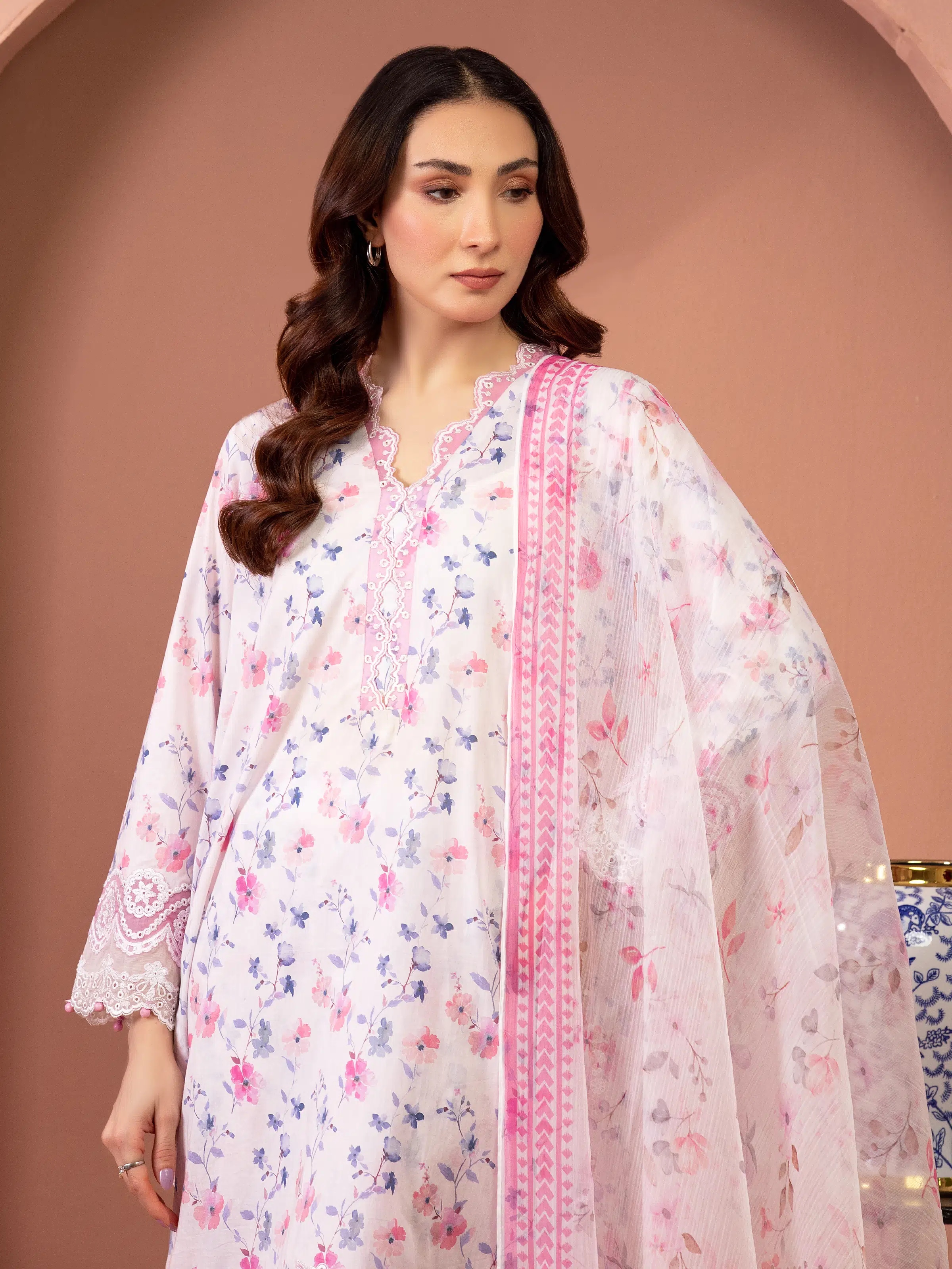 Embroidered Lawn Suit - EWU5V1-31453-3P - Image 4